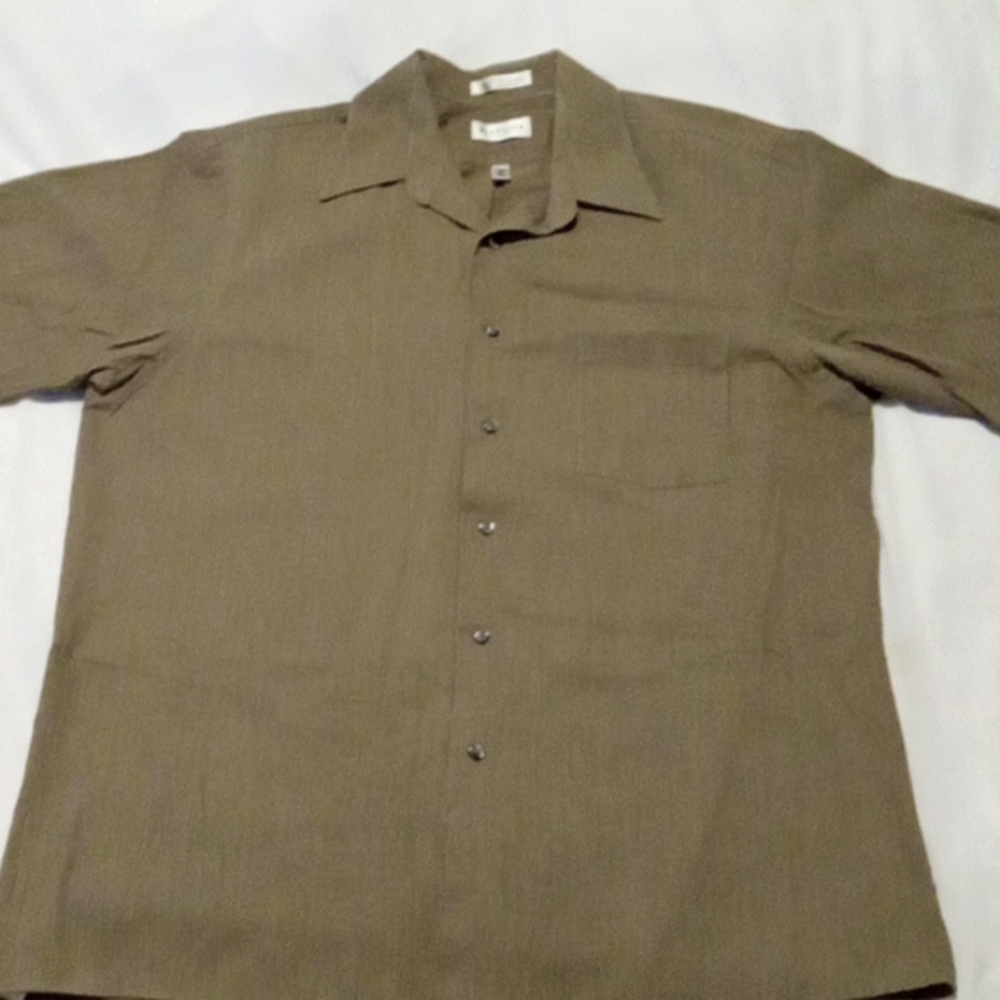 Van Heusen Broadcloth Shirt